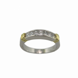 Platinum and 18kt Yellow gold Princess cut diamond band