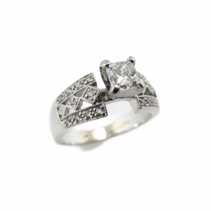 .68Princess cut diamond in White gold wide tapered shank
