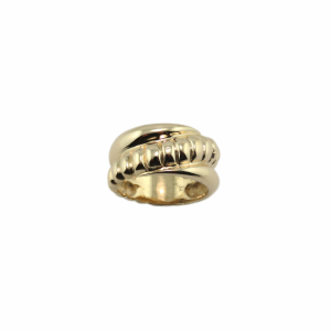 Wide band with cross over texture in Yellow gold