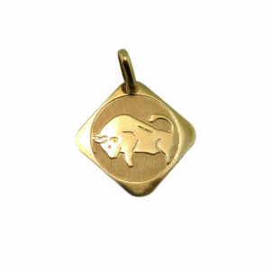 Bull Pendant/Charm in 18kt Yellow gold