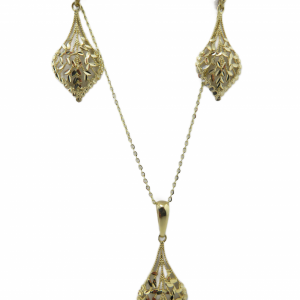 14kt Yellow gold necklace and earrings in "Leaf" motif