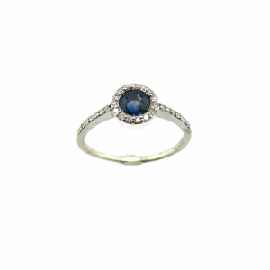 Round Sapphire Halo ring in White gold